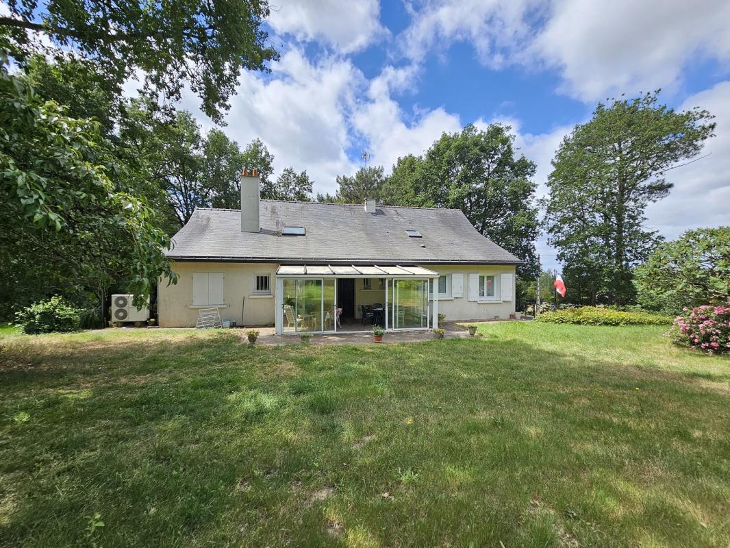 Maison 159m² — Neuillé