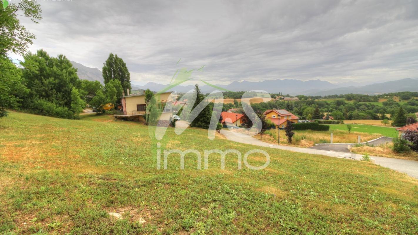 Terrain de 660 m² - LA FREISSINOUSE