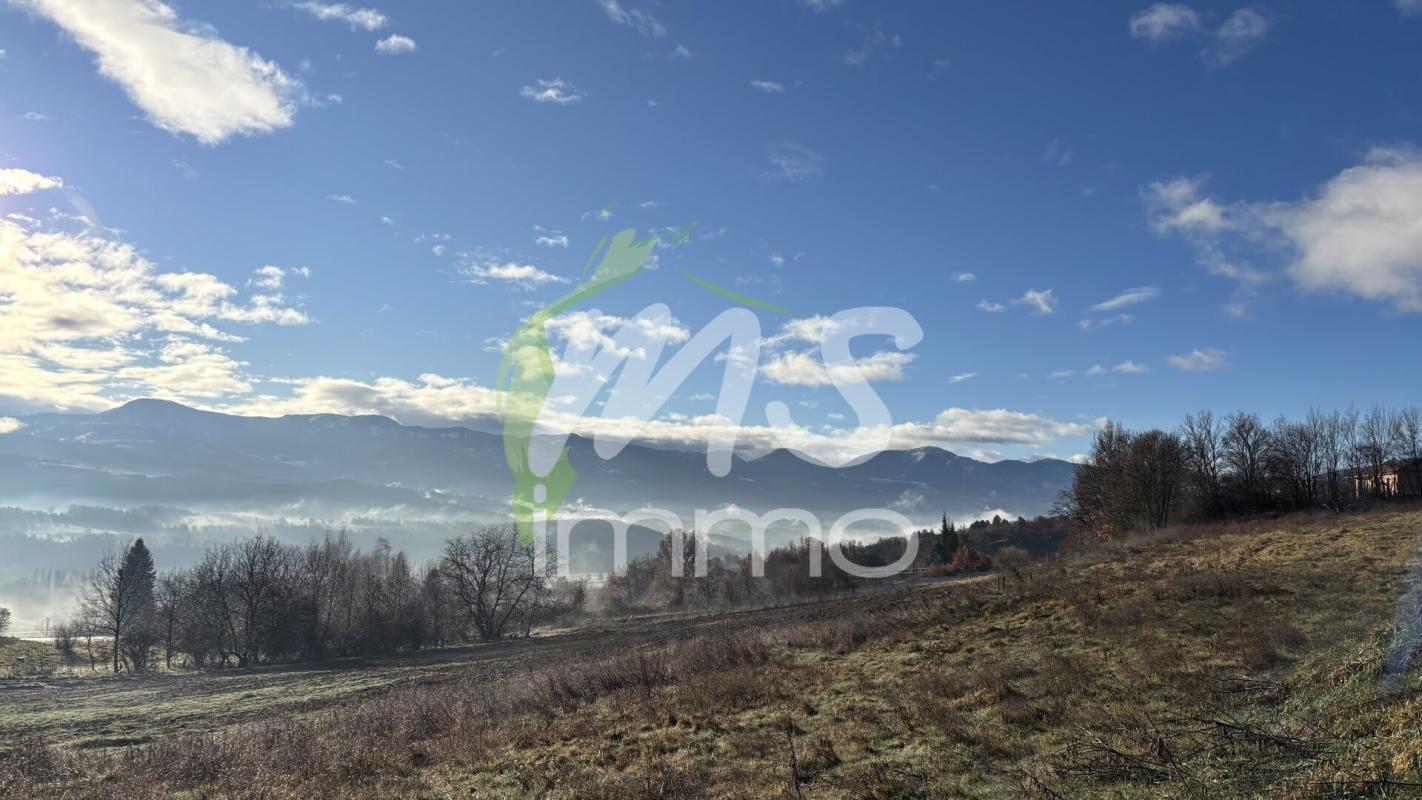 Terrain de 692 m² - NEFFES