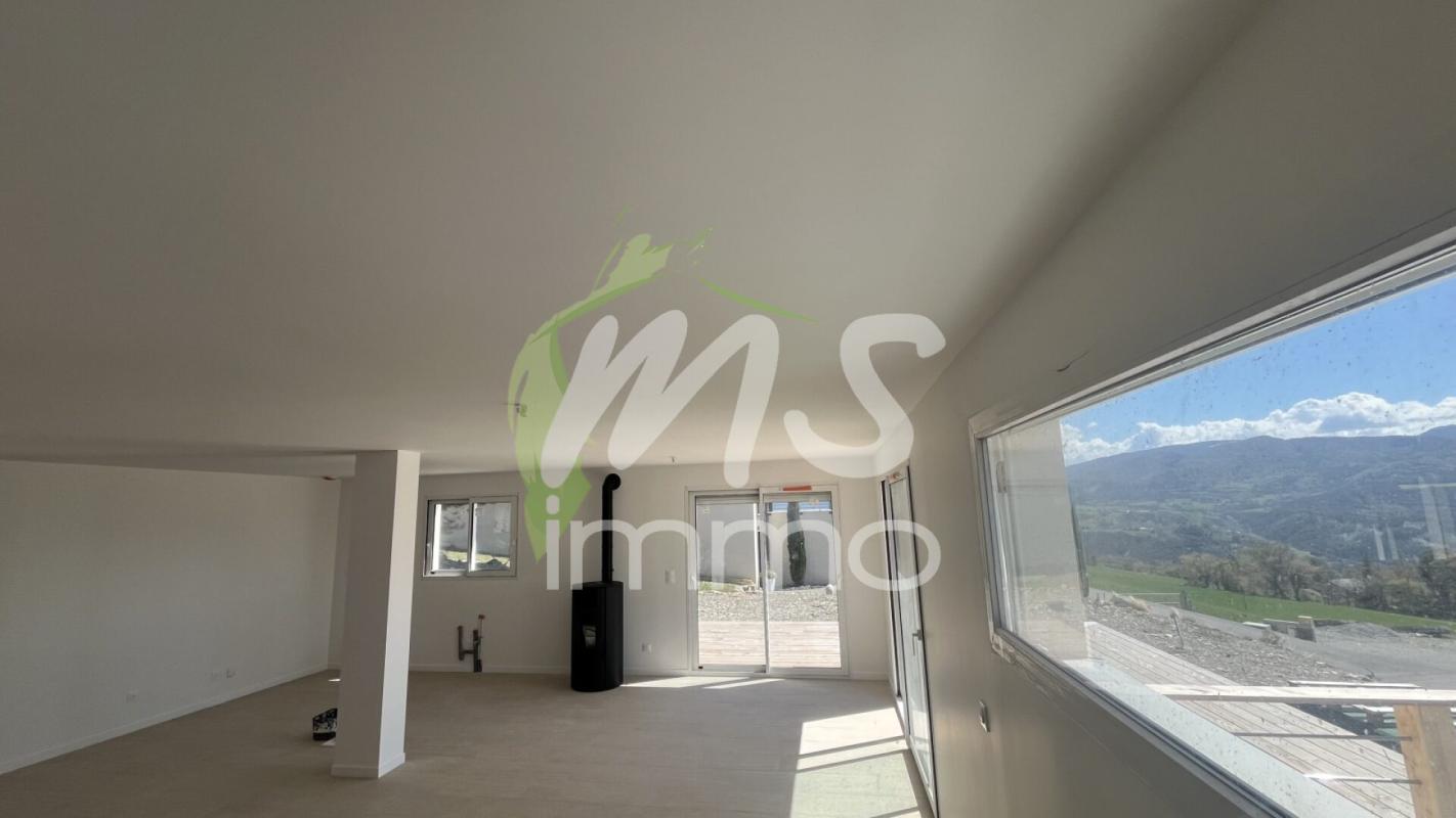 Maison T3 de 85 m² - LA BÂTIE NEUVE