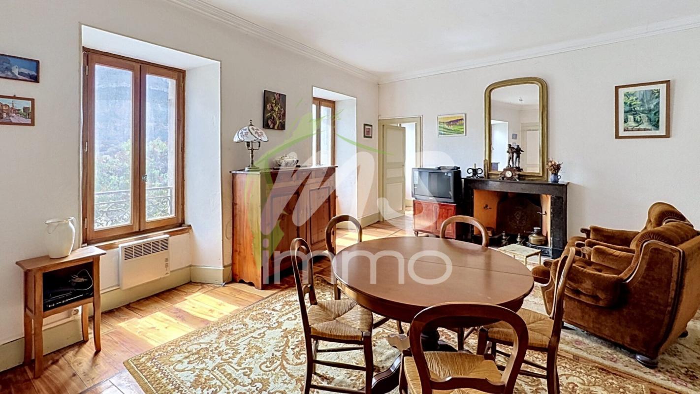 Appartement T3 de 82 m² - ST BONNET EN CHAMPSAUR