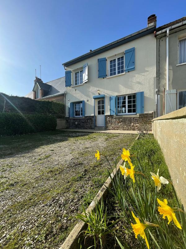 Jolie maison vue mer