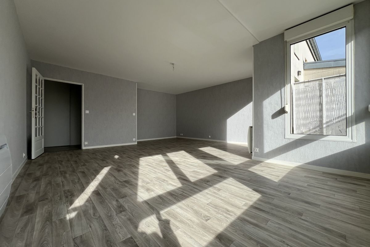 Cormontreuil - Spacieux T5 avec loggias