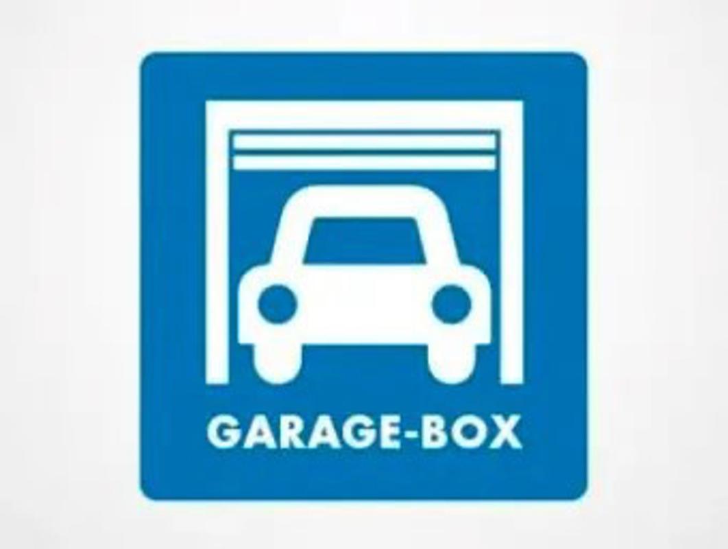Garage fermé à REIMS - idéal pour voiture de collection ou motos
