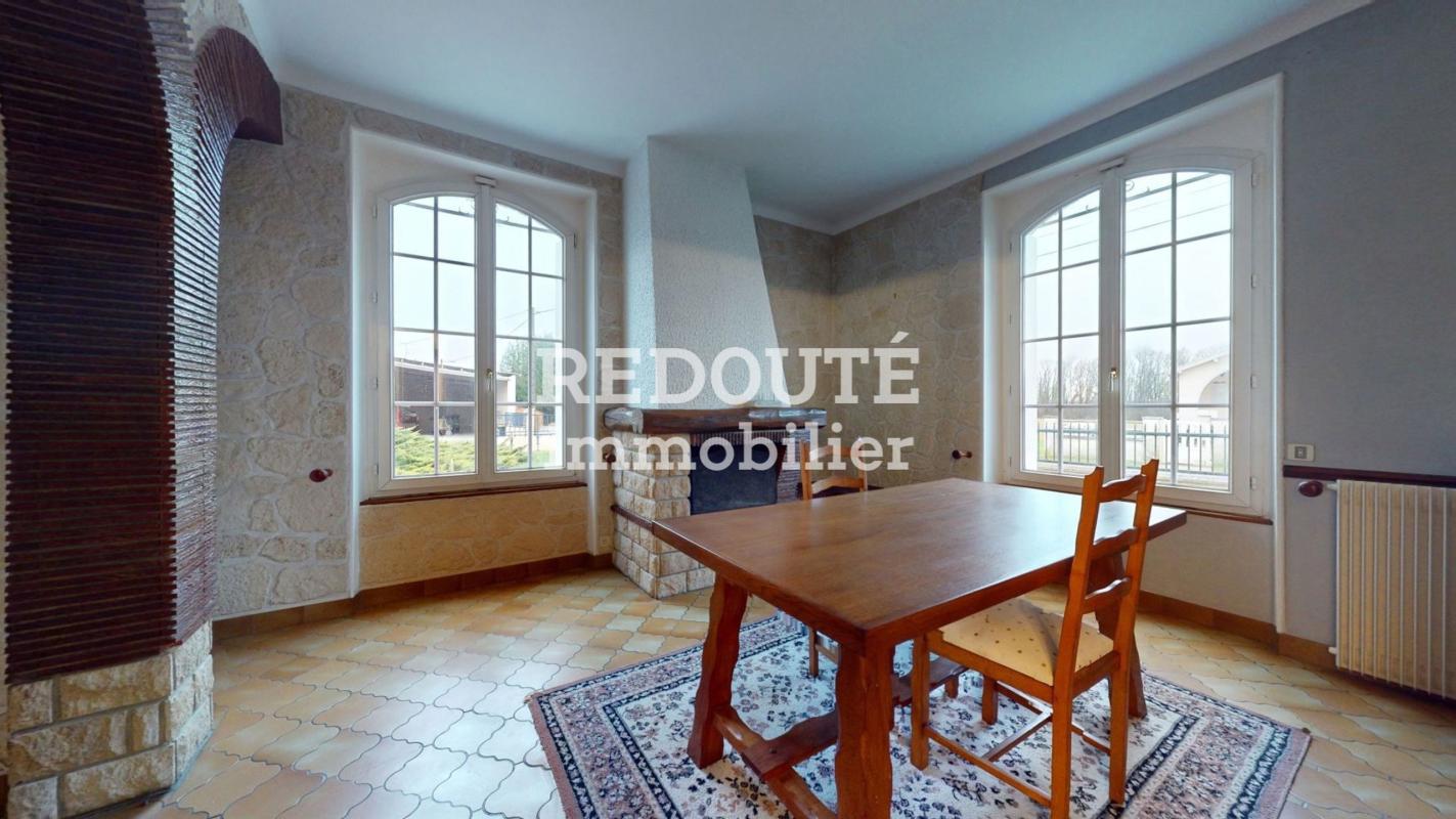 Proche Reims, Maison, corps de ferme et terrain à bâtir