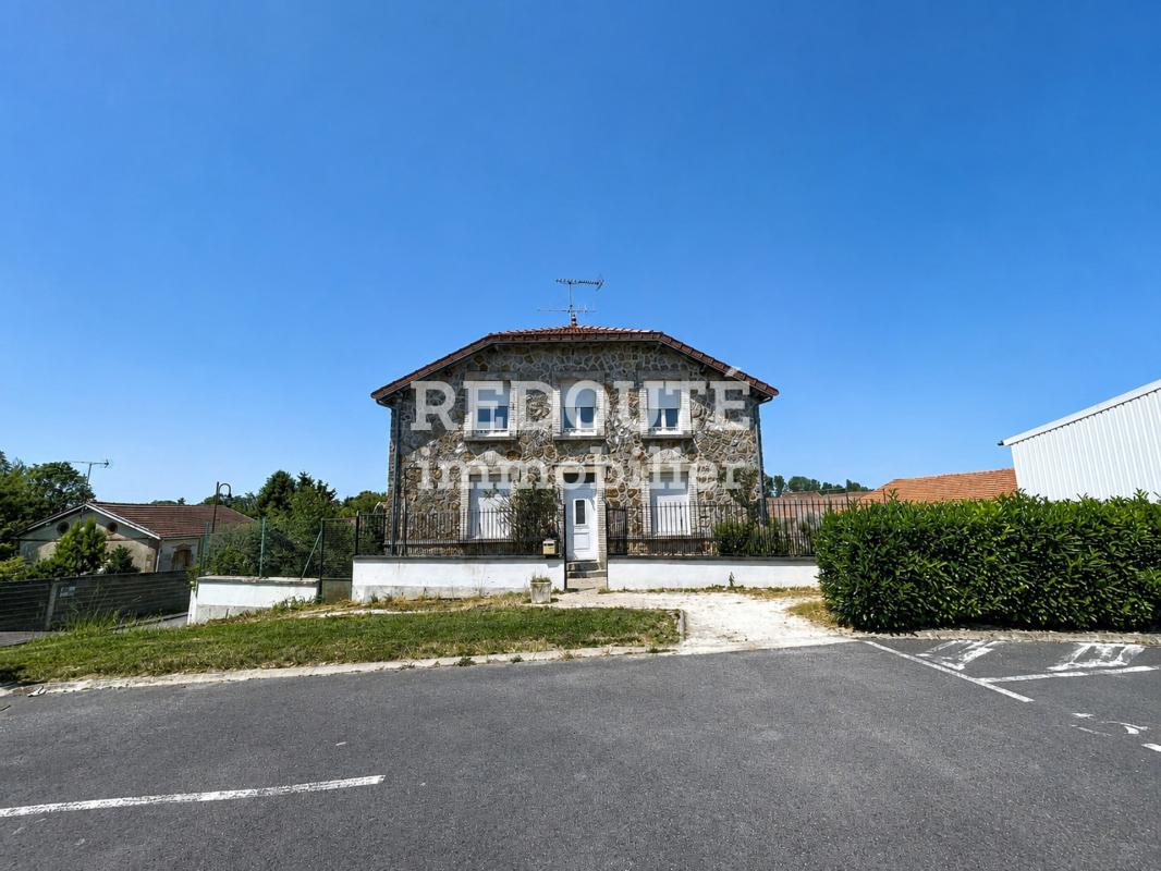 SUIPPES - À VENDRE - MAISON AVEC TERRAIN ET GARAGE