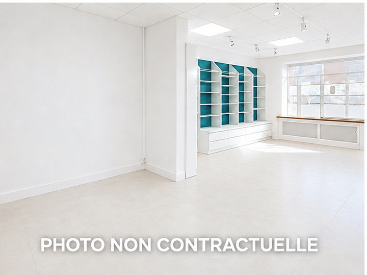 Local commercial 77 m2 Belle visibilité Axe passant