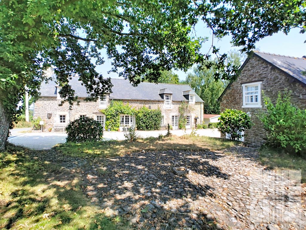 Ensemble immobilier de deux maisons, charme et authenticité