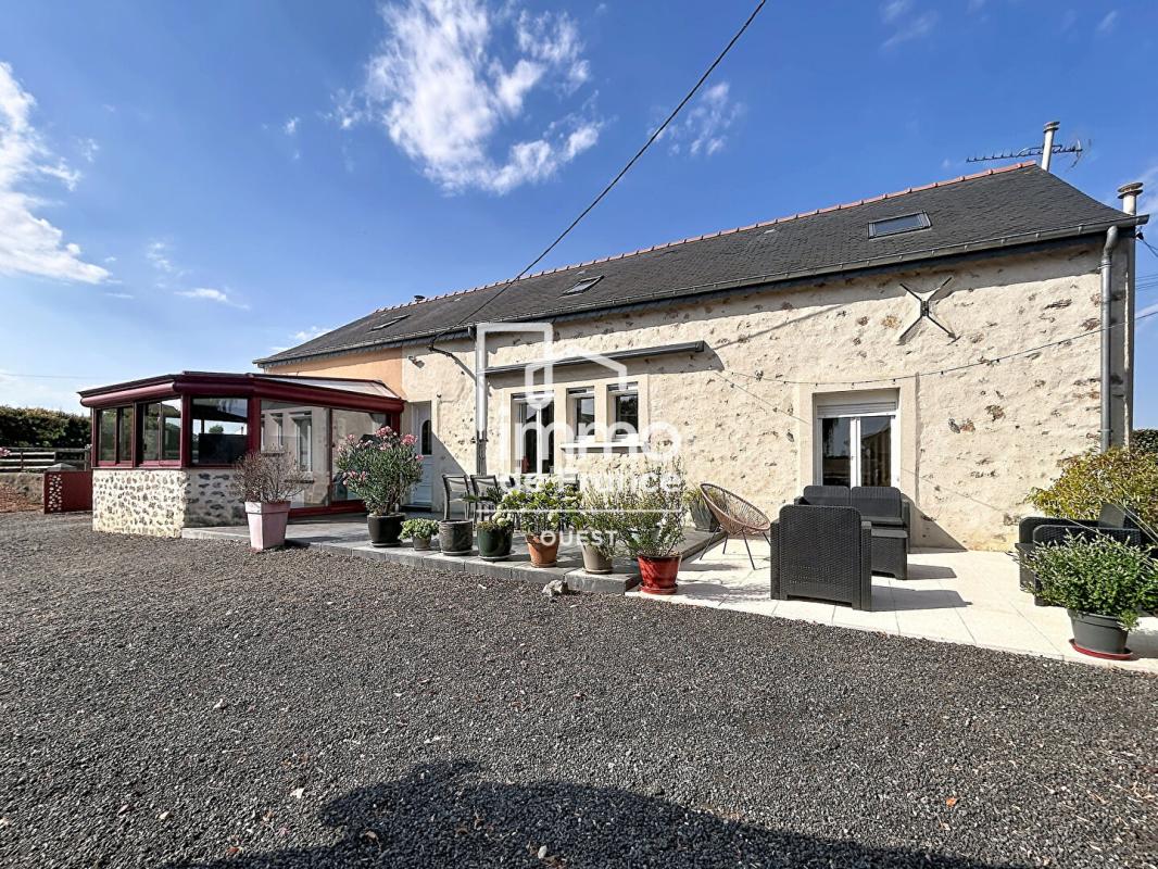 Longère rénovée 160m² - VAIGES