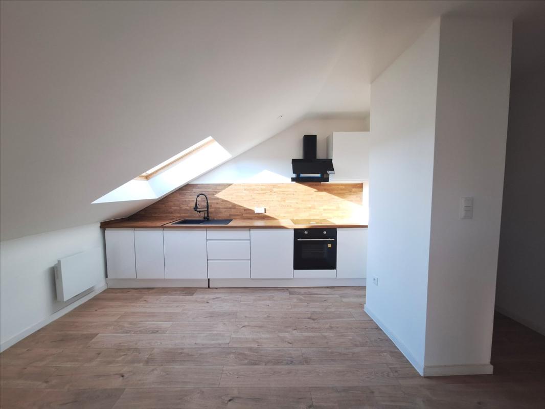 LEXY : CHARMANT APPARTEMENT T3 AVEC CAVE ET PARKING