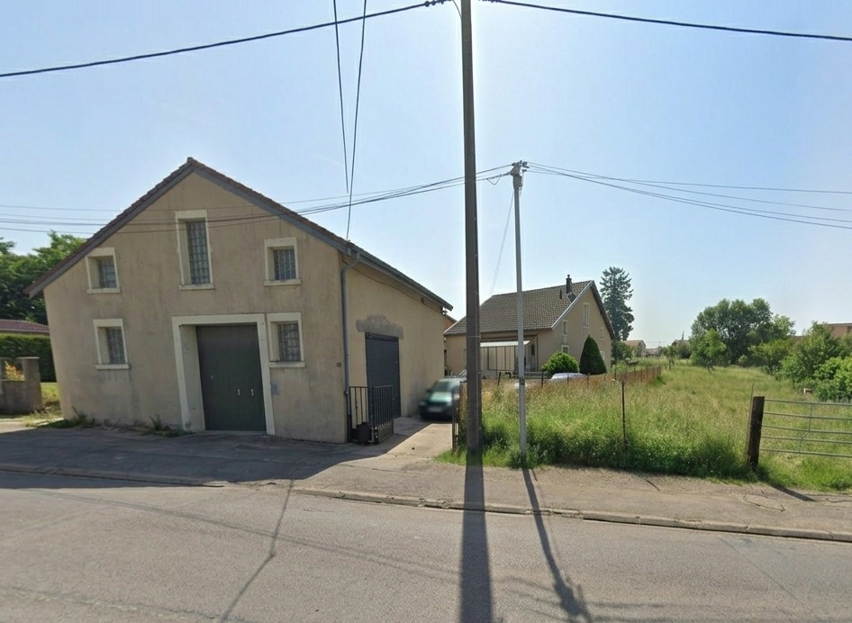 Landres : BELLE MAISON rénovée avec Grange