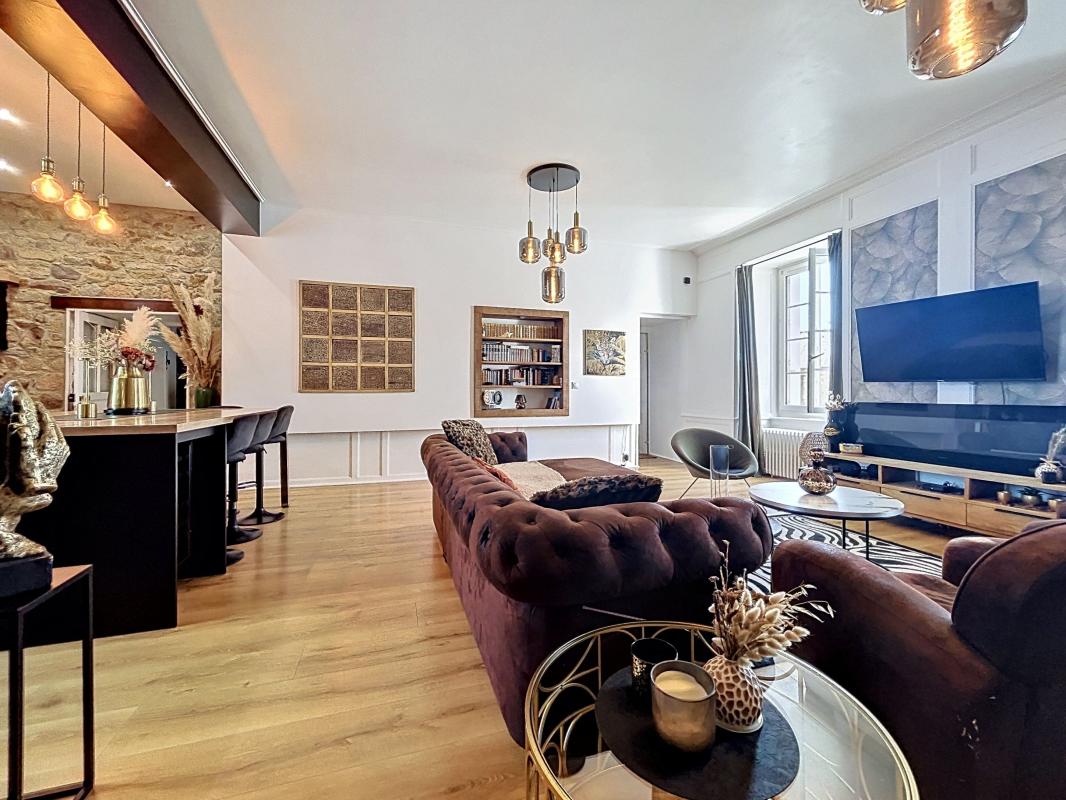 QUIMPERLE - DUPLEX D'EXCEPTION