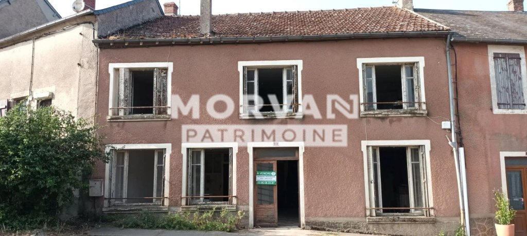 MAISON PROCHE DES ETANGS DE BAYE - GARAGE - JARDIN NON ATTENANT 34000 €