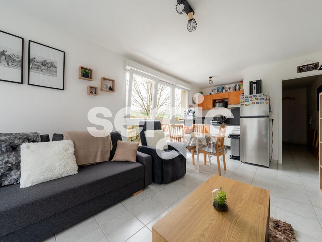 Appartement Henin Beaumont Studio 34 m2 - Secteur zone commerciale IKEA - Investissement locatif
