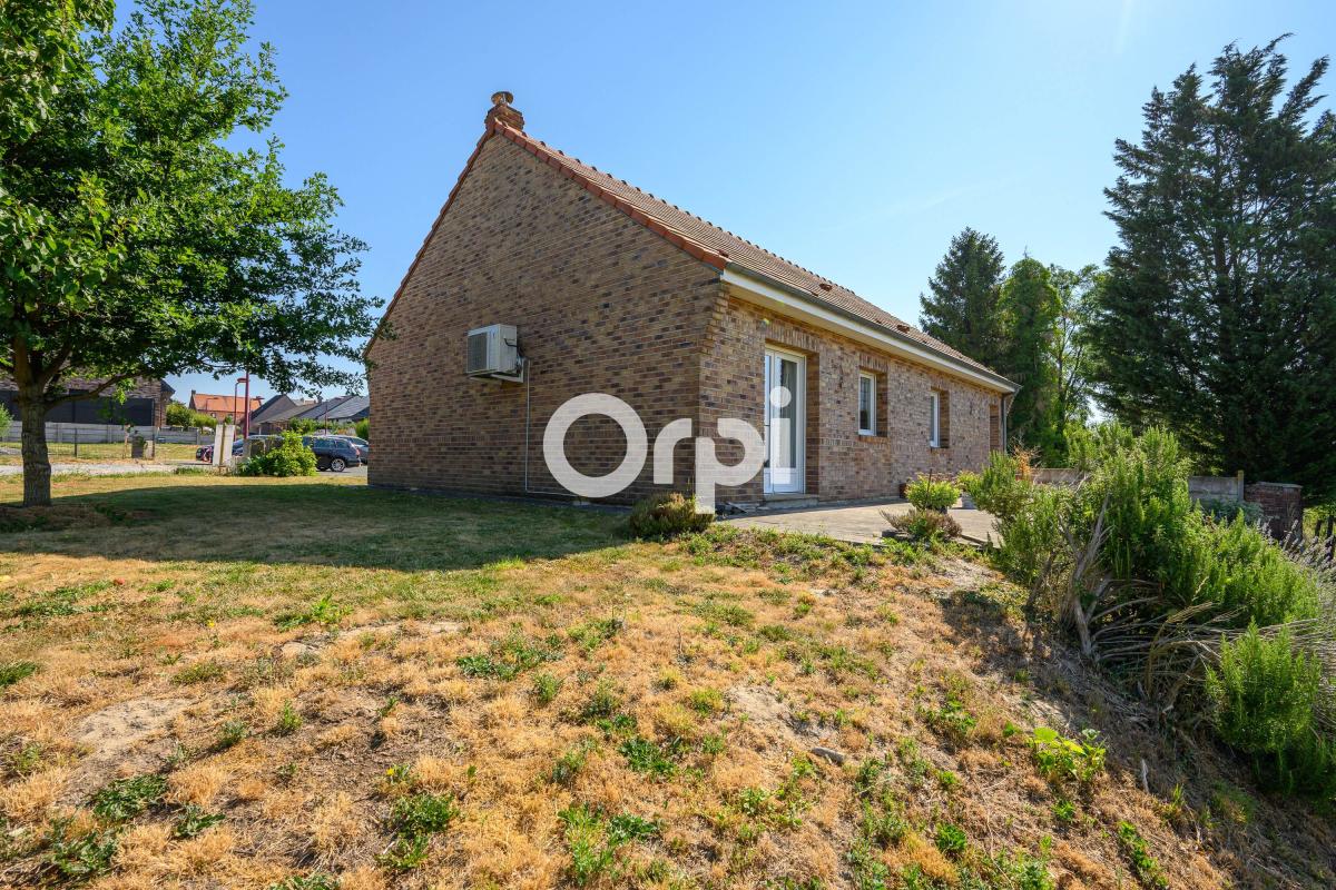 Plain-pied de 79 m² à Fressain avec garage