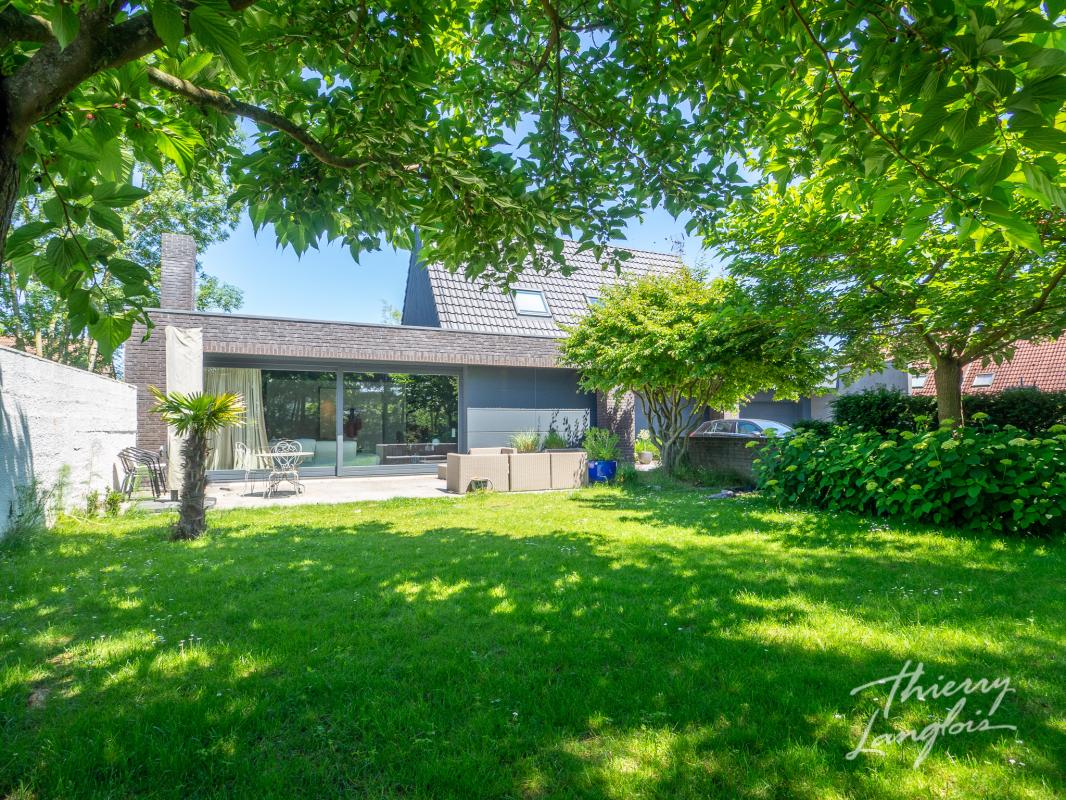 VILLA D'ARCHITECTE EN SEMI PLAIN PIED