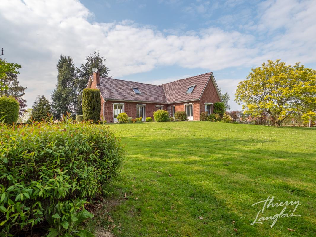 MAISON INDIVIDUELLE RÉNOVÉE SUR 5 039 M2 EXPOSÉE SUD-OUEST
