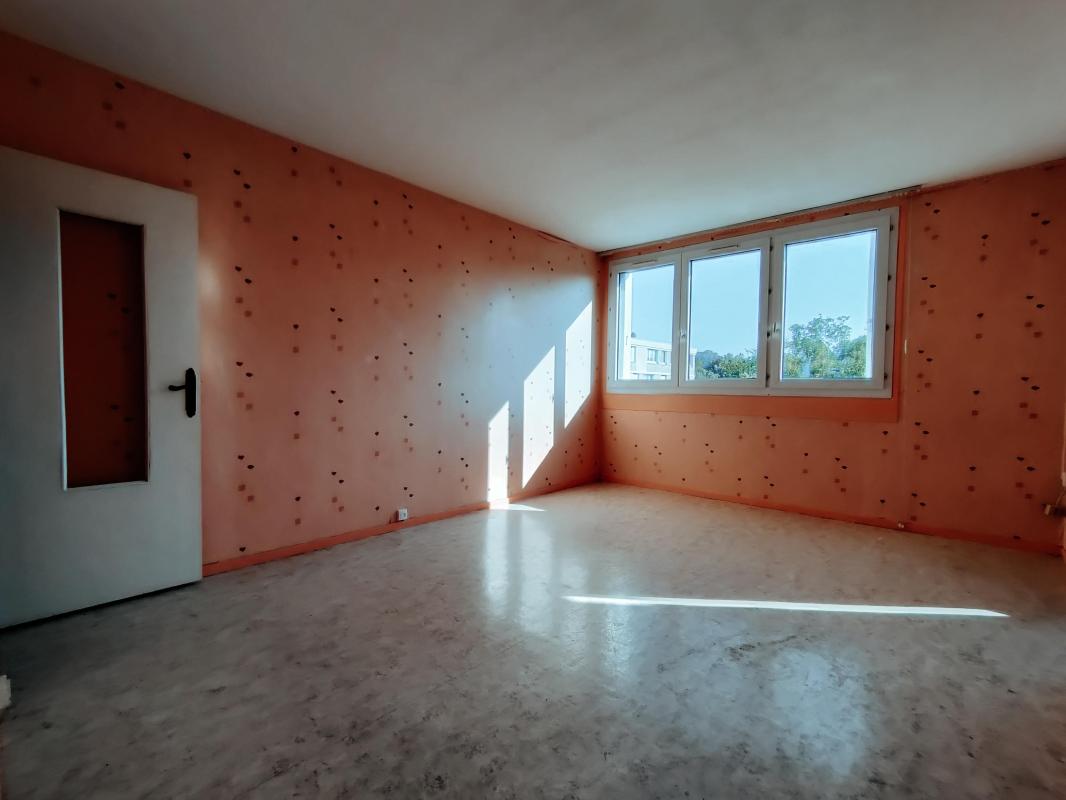 Appartement T4 63m² - Beauvais - 460.3.2.383