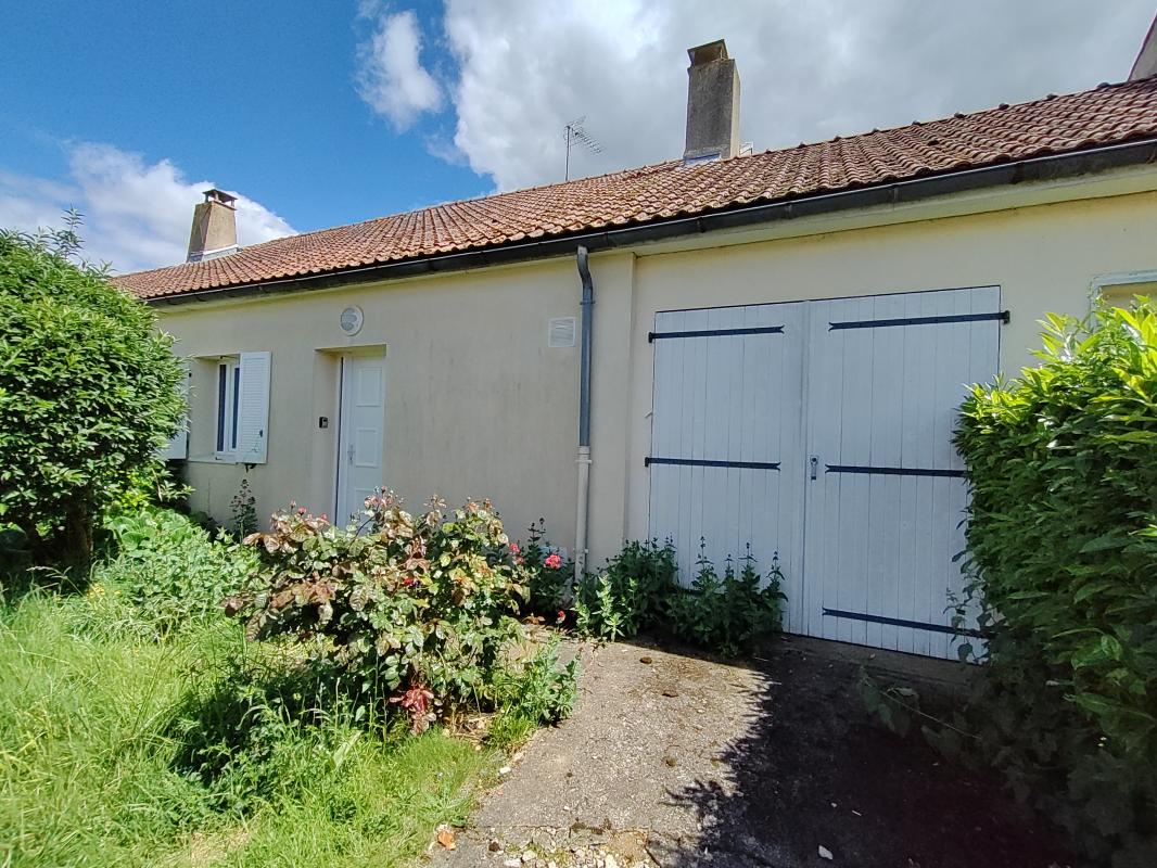 Maison T4 77m² - Crèvecœur-le-Grand - 4130.1.7.7