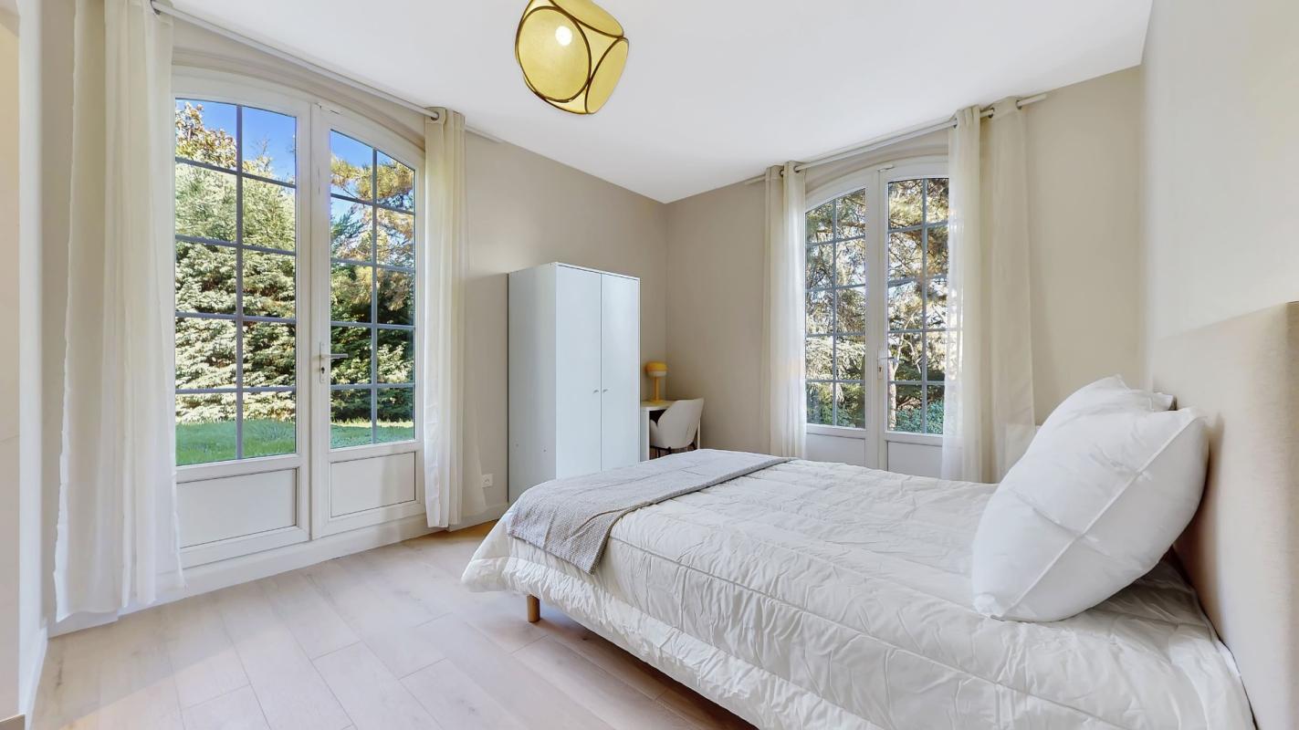 Appartement à louer, 1 pièces, 13 m², Ecully