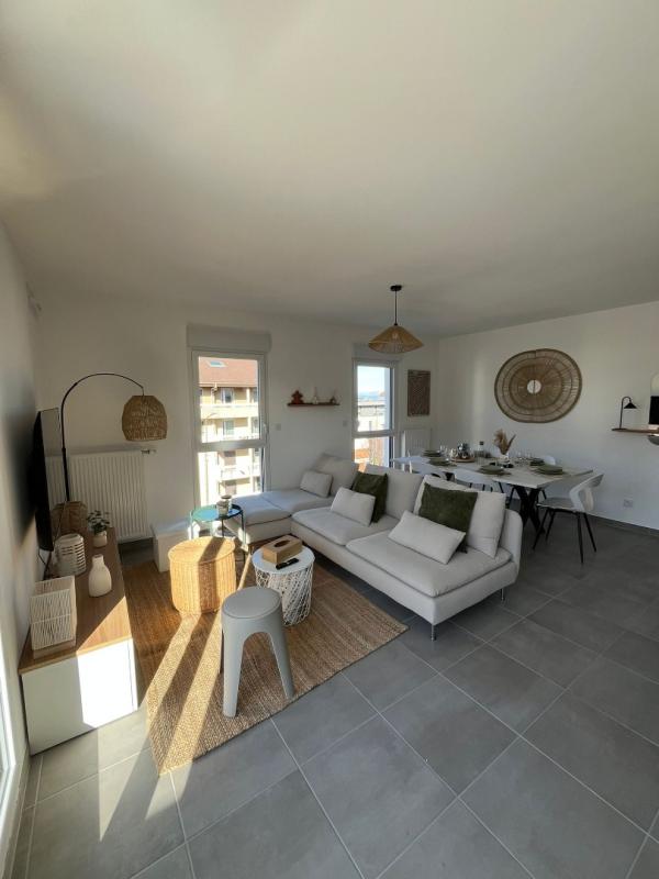 Appartement à louer, 4 pièces, 80 m², Thonon Les Bains