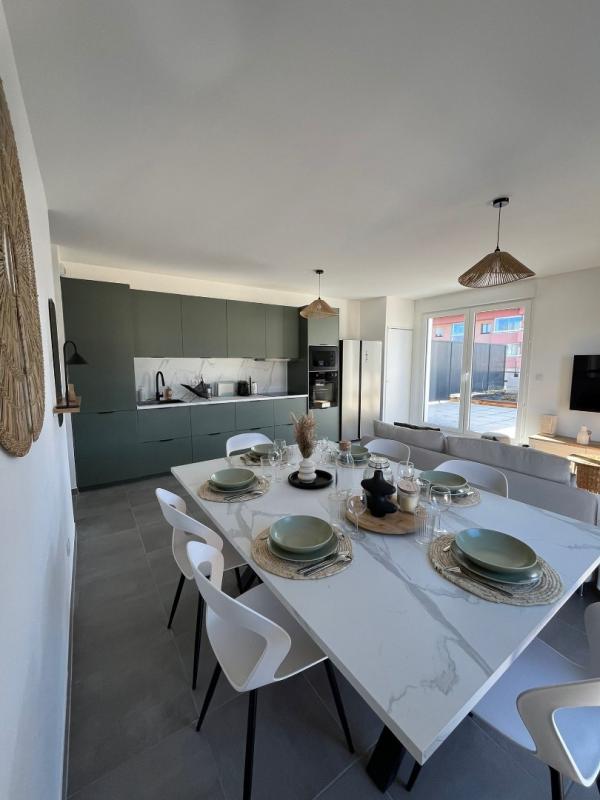 T4 haut de gamme meublé - Terrasse, jardin, parking - Proche gare - Photo 3