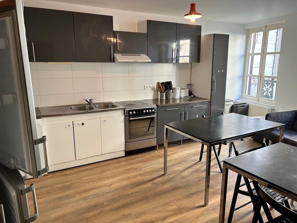Appartement à louer, 1 pièces, 9 m², Compiegne