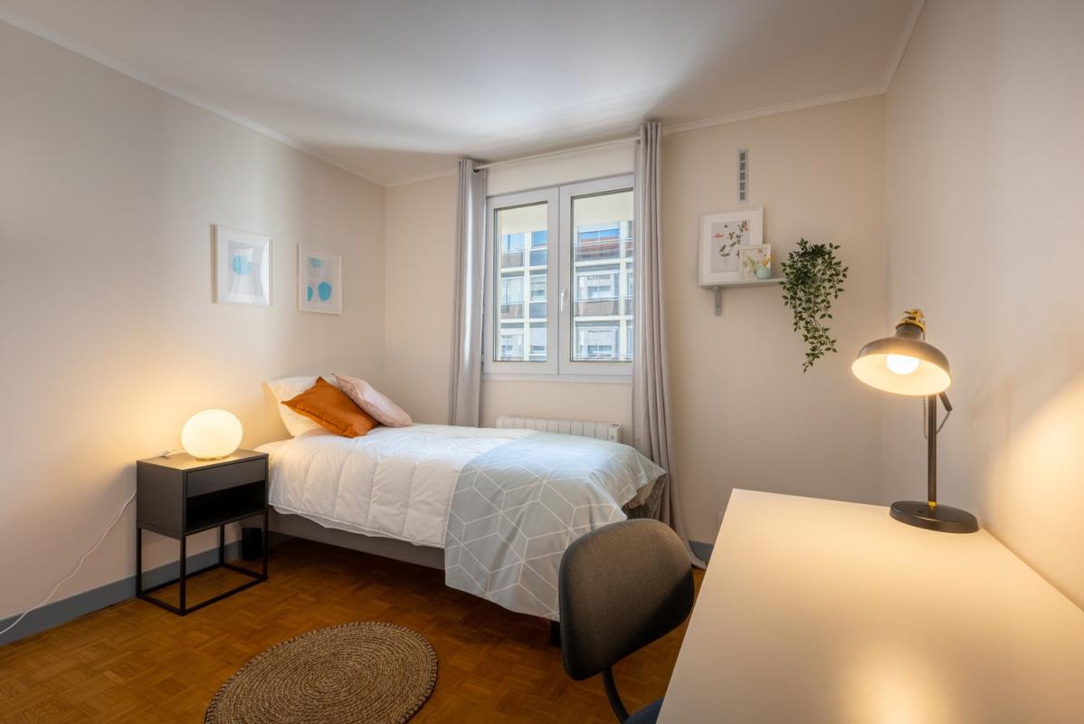 Chambre 2 meublée dans COLOCATION LYON 6 - Photo 5