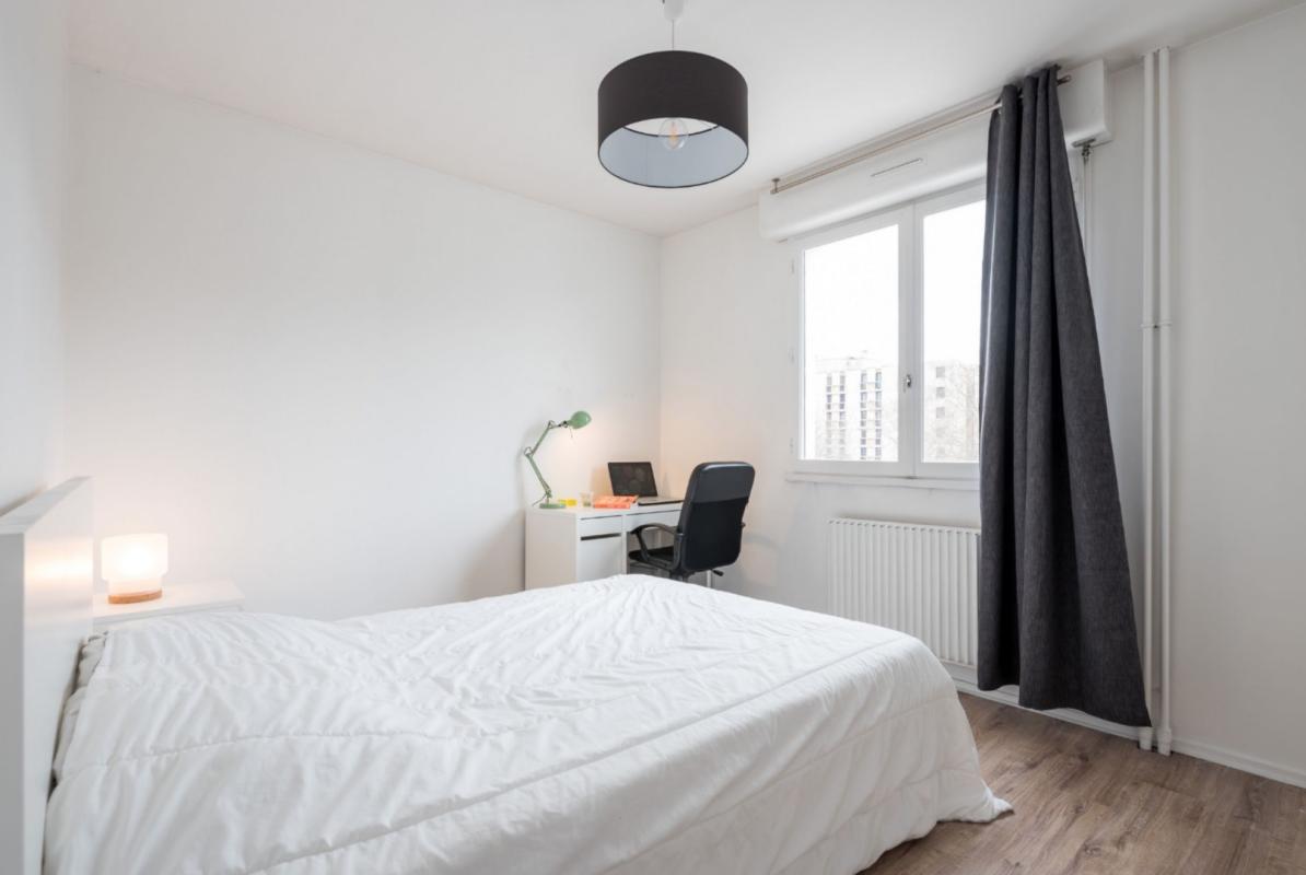 Chambre meublée dans Colocation Lyon 7 - Photo 4