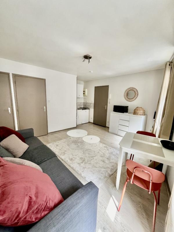 STUDIO MEUBLE SAINT MARTIN ANGOULEME - Photo 3