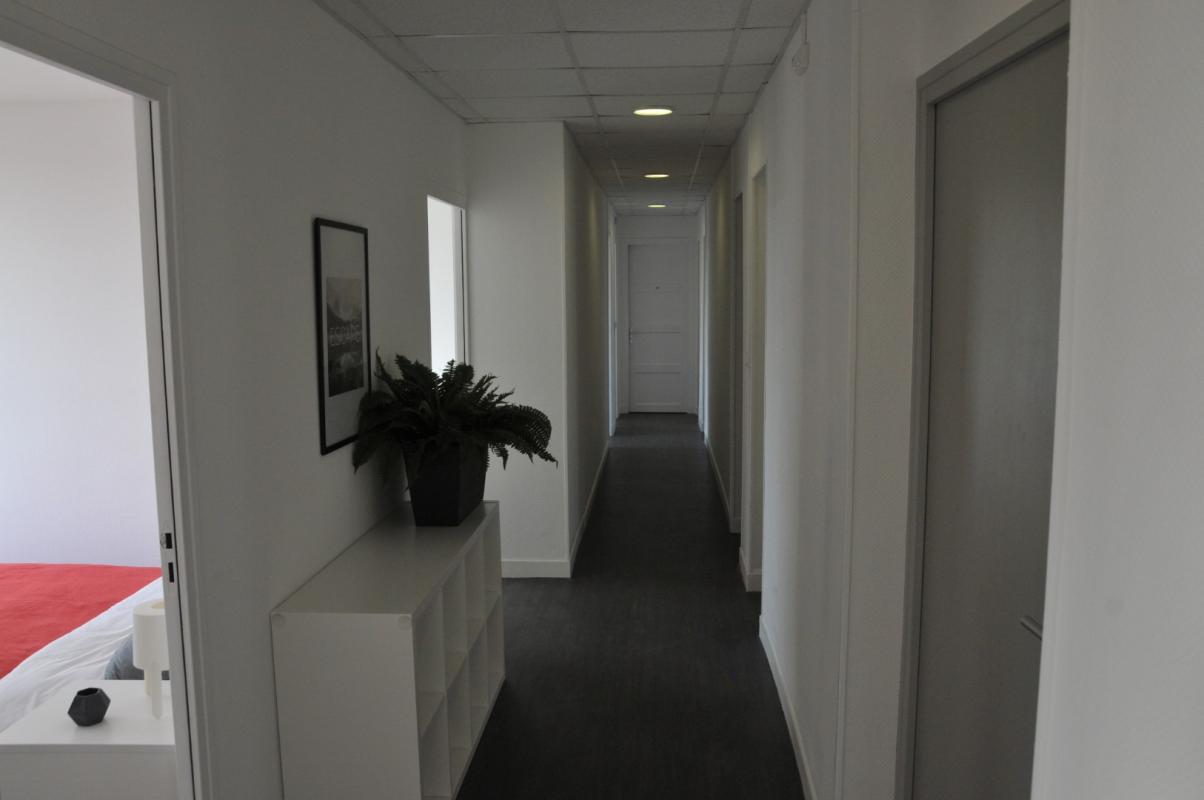 Mieux qu'un studio, une chambre meublée avec services - Photo 3