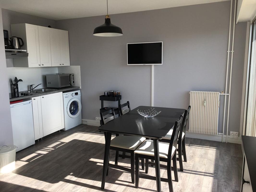 Appartement Compiegne 1 pièce(s) 28.38 m2