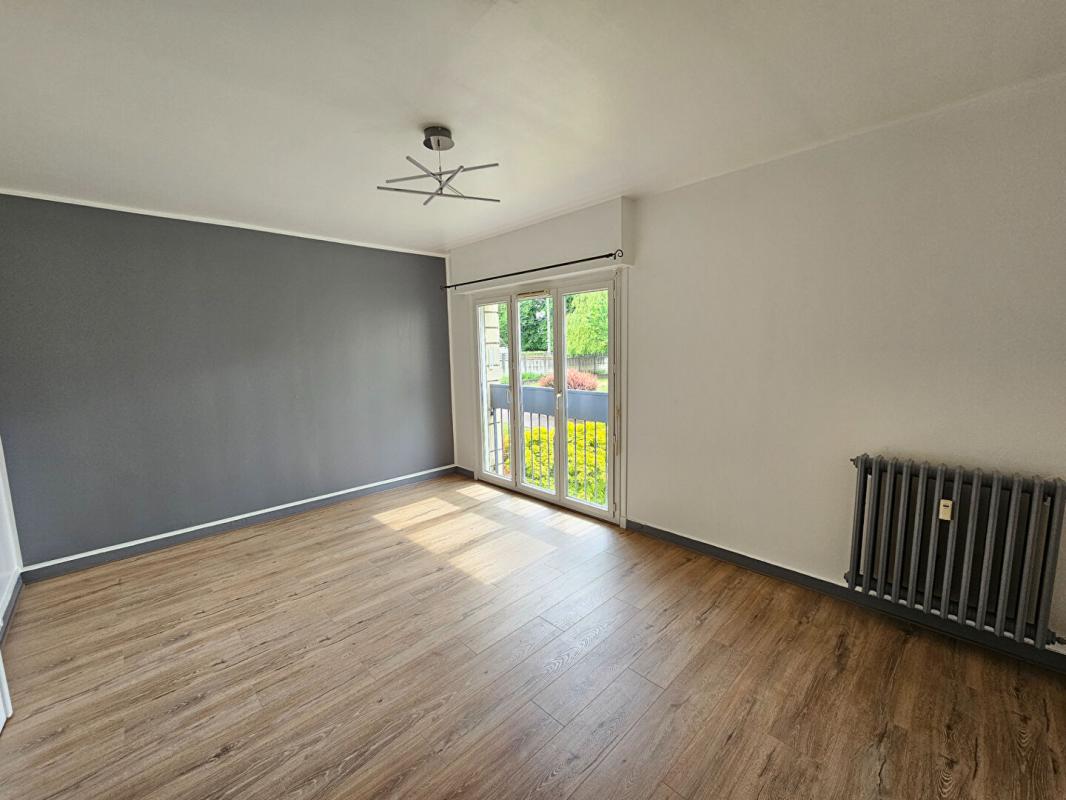 Appartement Compiegne 1 pièce(s) 34.90 m2