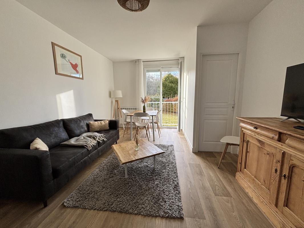 Appartement Compiegne 4 pièce(s) 64.19 m2