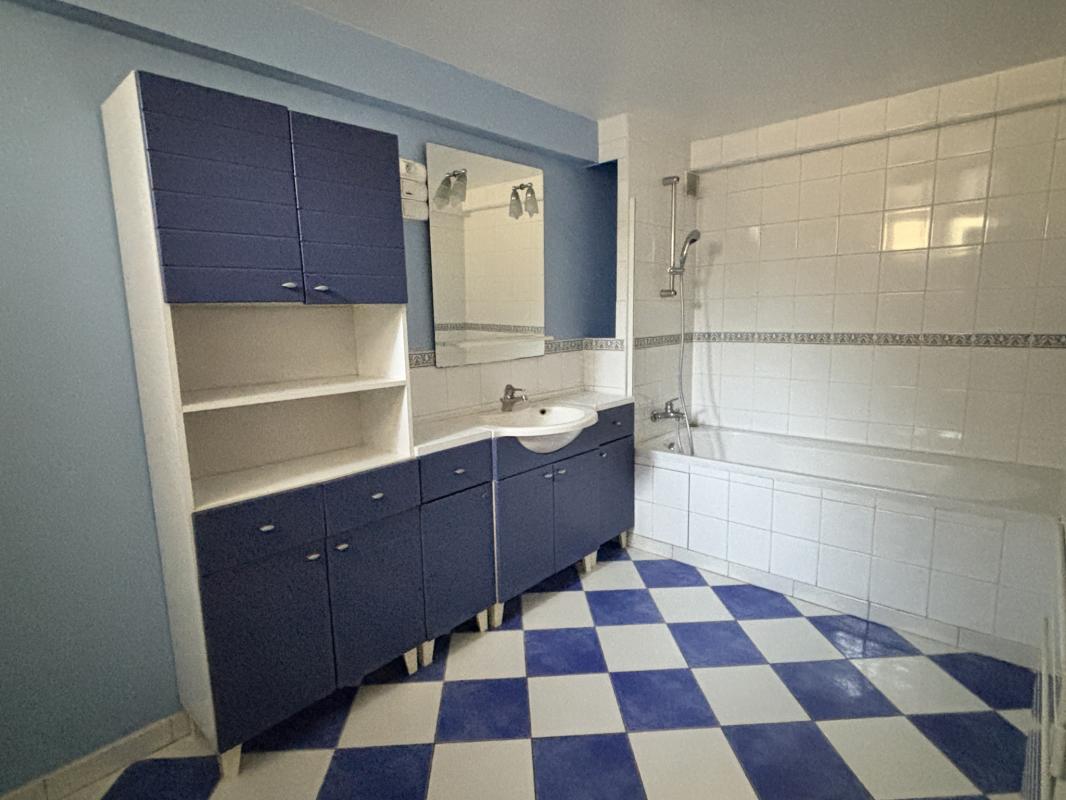 APPARTEMENT CENTRE VILLE COMPIEGNE 6 pièce(s) 153 m2 - Miniature 13
