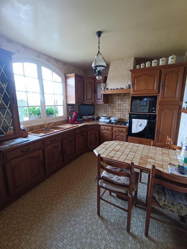 SALENCY PROCHE DE NOYON MAISON 6 PIECES120 m2 - Miniature 8