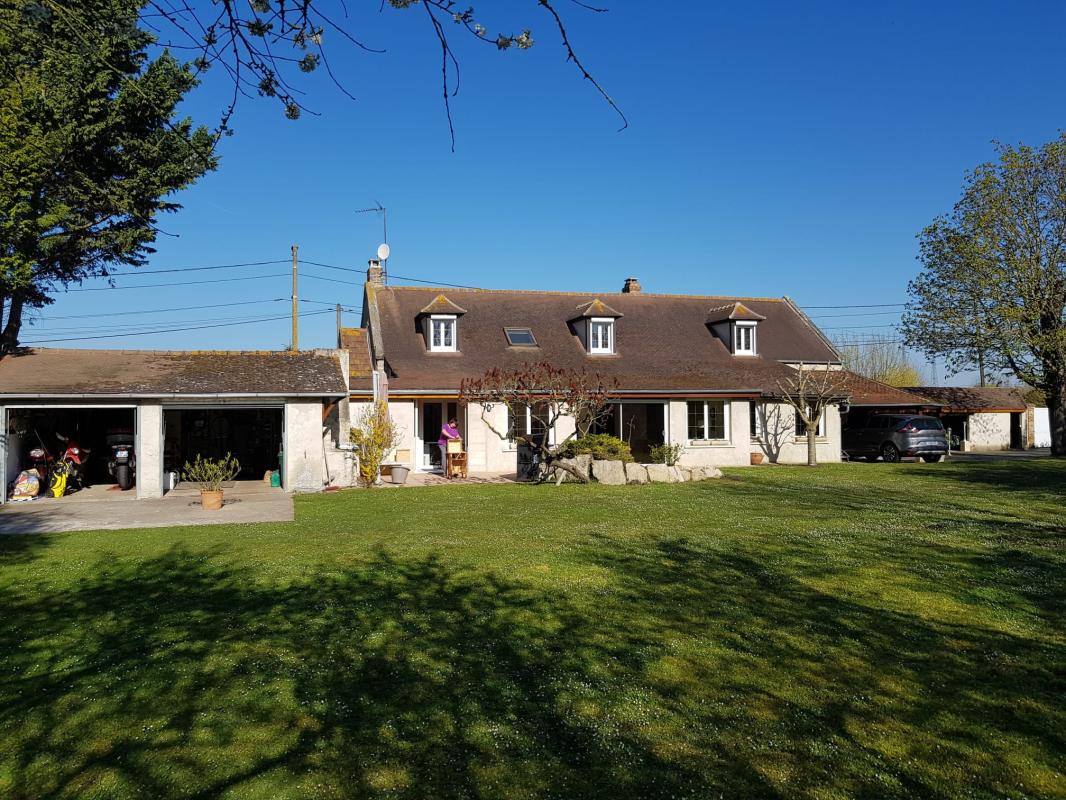 LONGUEIL SAINTE MARIE Maison atypique de 220 m2