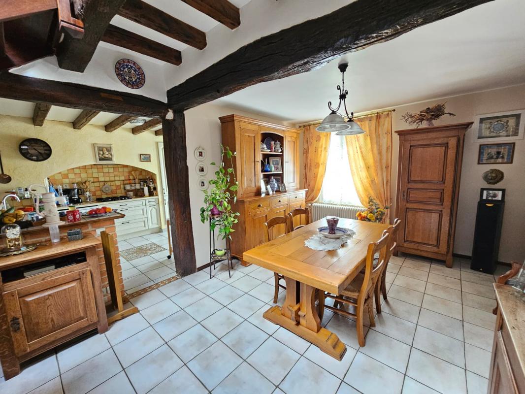 LONGUEIL SAINTE MARIE Maison atypique de 220 m2 - Miniature 11