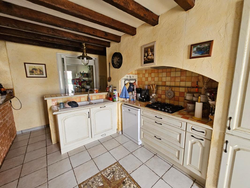LONGUEIL SAINTE MARIE Maison atypique de 220 m2 - Miniature 12