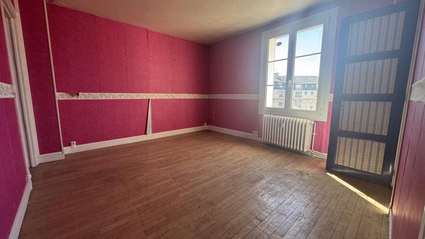 COMPIEGNE APPARTEMENT A RENOVER QUARTIER PROCHE GARE - Miniature 6