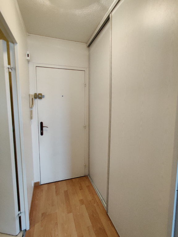 Appartement Compiegne 1 pièce(s) 27.15 m2 - Miniature 6
