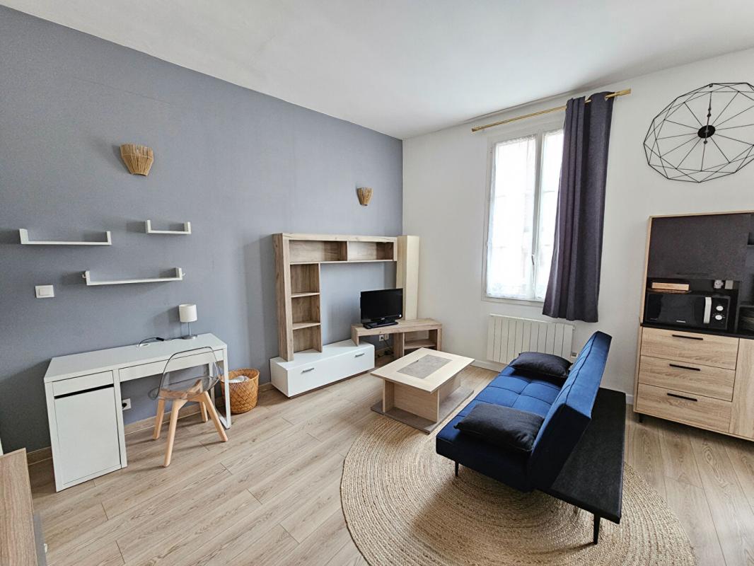 Appartement avec terrasse, Compiegne 2 pièce(s) 32.33 m2 - Miniature 3