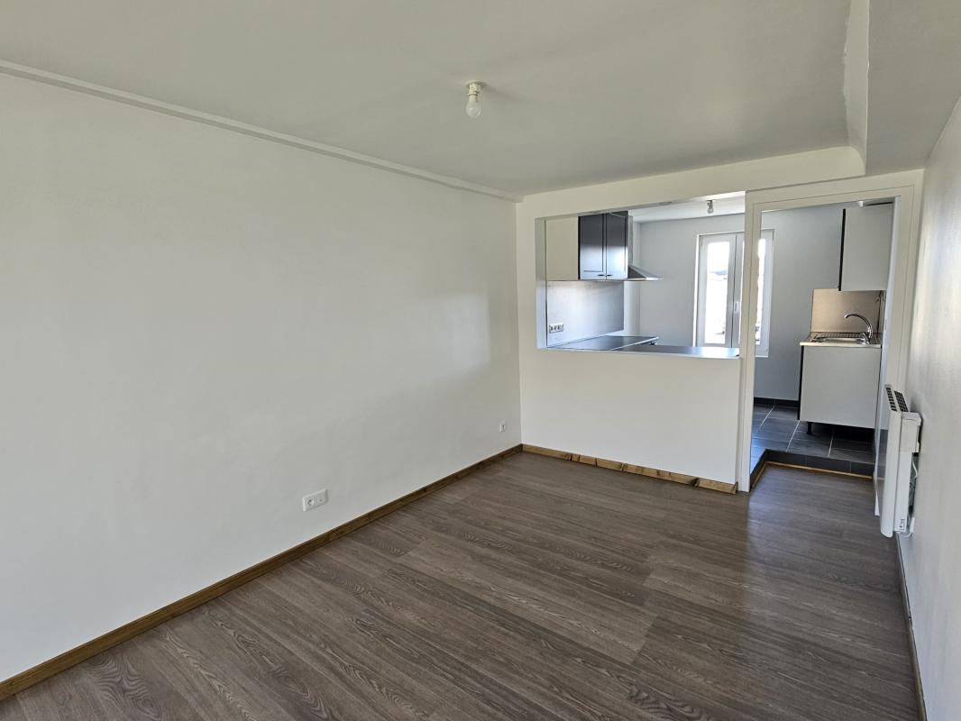 APPARTEMENT T3 58 m2 (94 m2 au sol) RESSONS SUR MATZ - Miniature 2