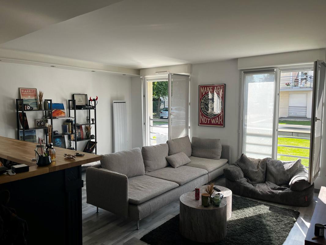 Appartement Compiegne 2 pièce(s) 52.04 m2 - Photo 1