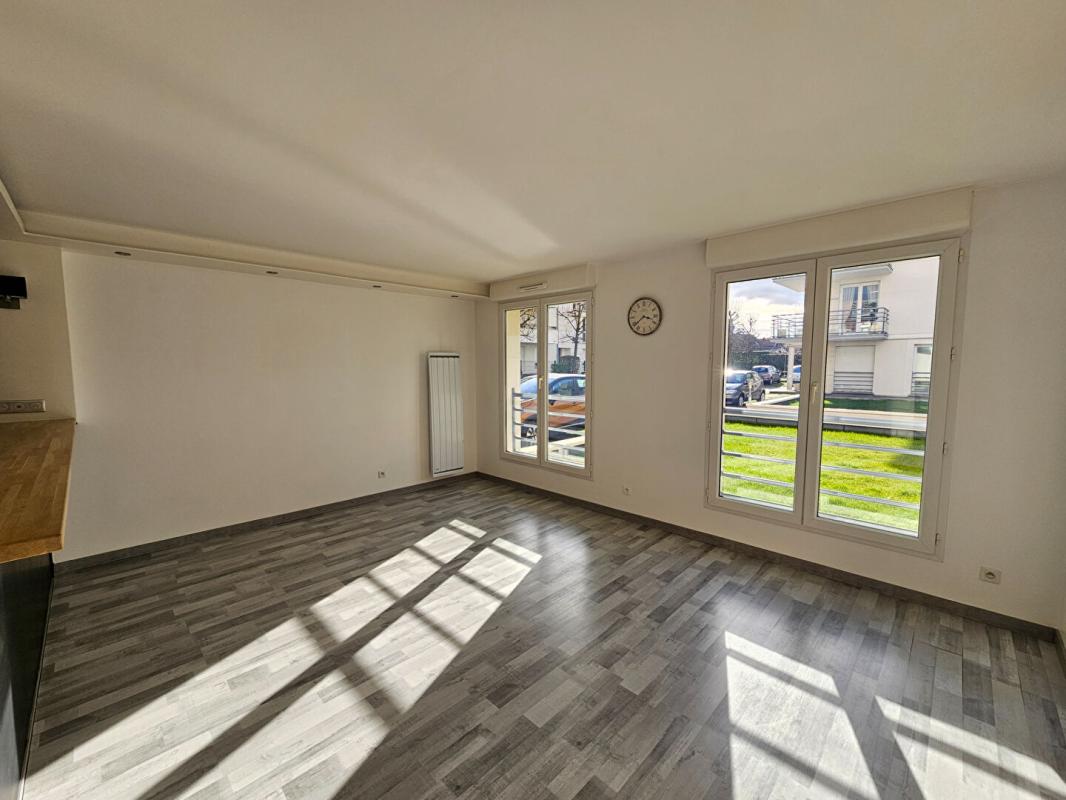 Appartement Compiegne 2 pièce(s) 52.04 m2 - Miniature 3
