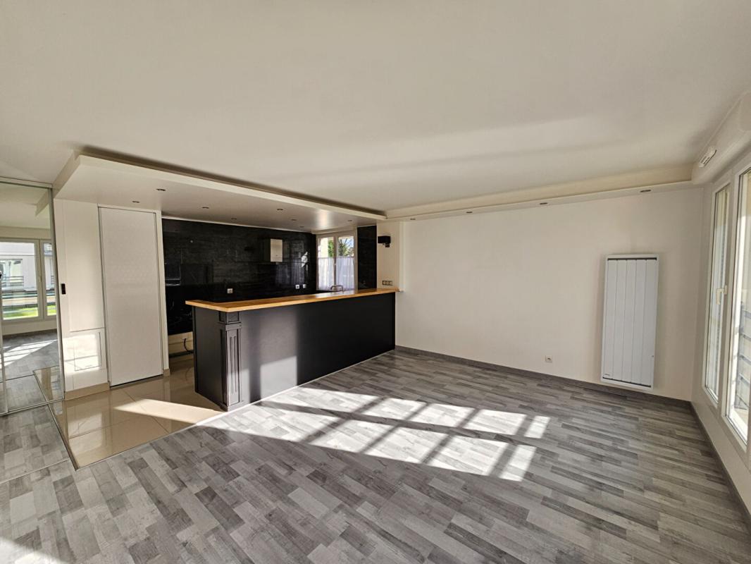 Appartement Compiegne 2 pièce(s) 52.04 m2 - Miniature 4