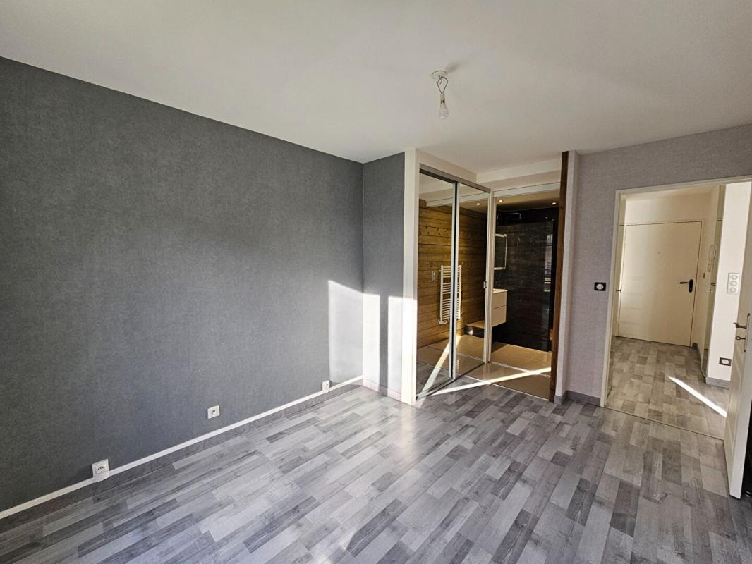 Appartement Compiegne 2 pièce(s) 52.04 m2 - Miniature 7