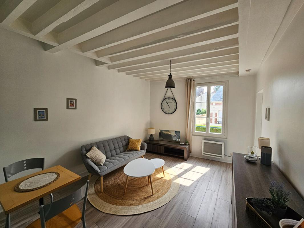 Appartement Compiegne 2 pièce(s) 28.9 m2 - Photo 1