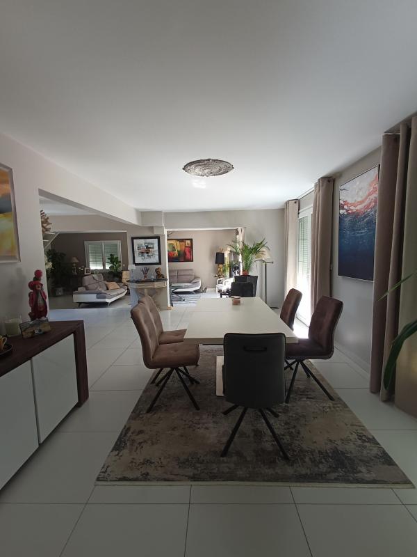 DOMAINE DE RIMBERLIEU PROPRIETE D EXCEPTION DE 210 M2 - Miniature 2