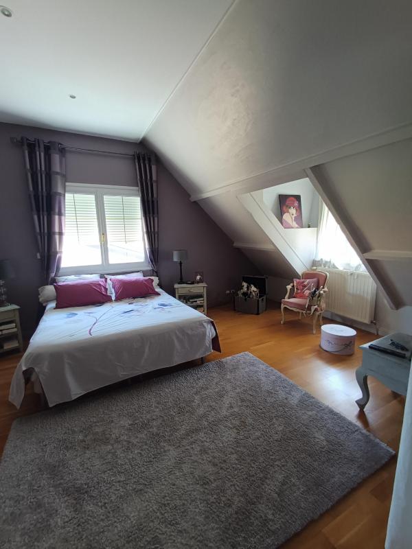 DOMAINE DE RIMBERLIEU PROPRIETE D EXCEPTION DE 210 M2 - Miniature 6